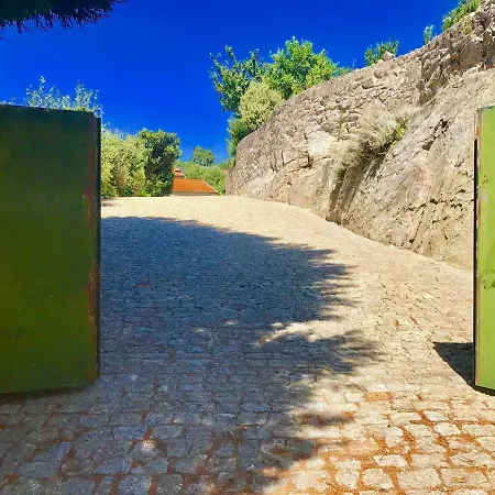 Pinhadouro Valley House Дом отдыха *