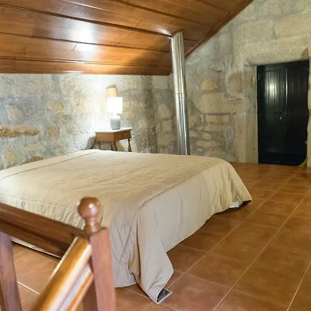 Pinhadouro Valley House